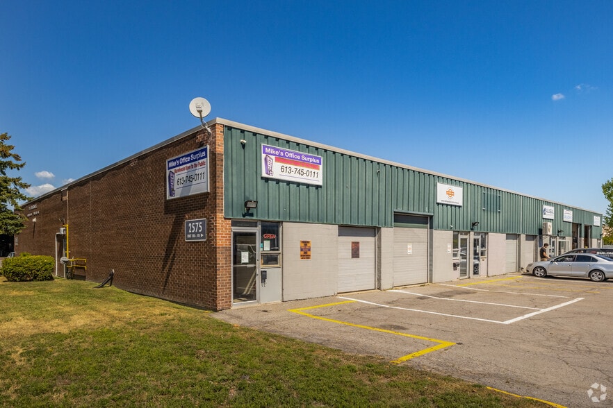 2575 Blackwell St, Ottawa, ON for lease - Primary Photo - Image 1 of 3