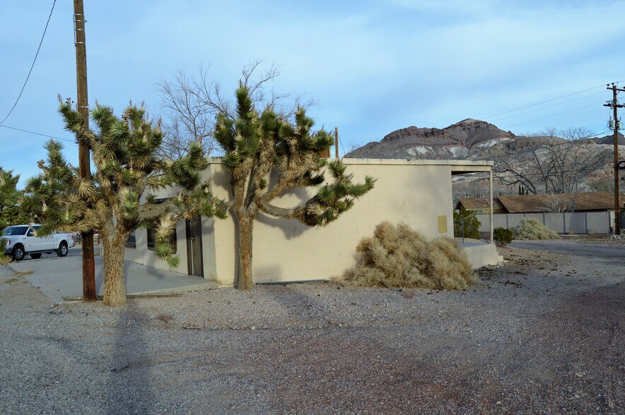 307 Main St, Beatty, NV à vendre - Photo du bâtiment - Image 2 de 3