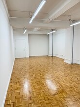 325 W 38th St, New York, NY à louer Photo intérieure- Image 1 de 8