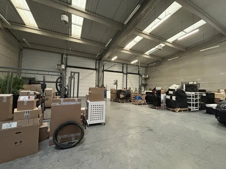 Flex dans Saint-Quentin-Fallavier à louer - Photo intérieure - Image 2 de 10