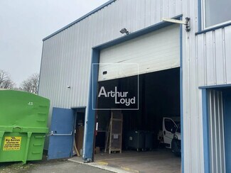 Plus de détails pour Local d'activités à louer