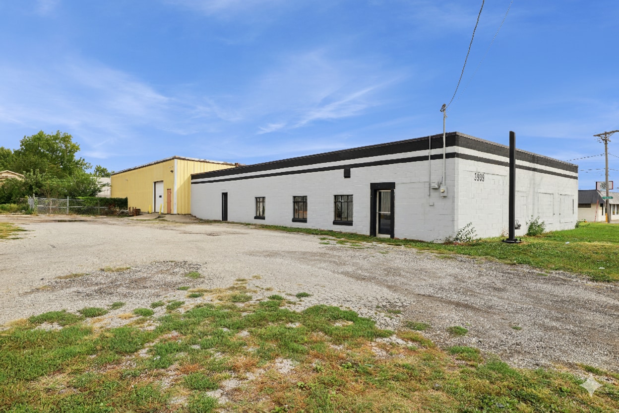 3939 E 14th St, Des Moines, IA for sale Primary Photo- Image 1 of 30
