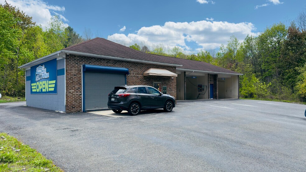600 W Bertsch St, Lansford, PA à vendre - Photo du bâtiment - Image 2 de 10