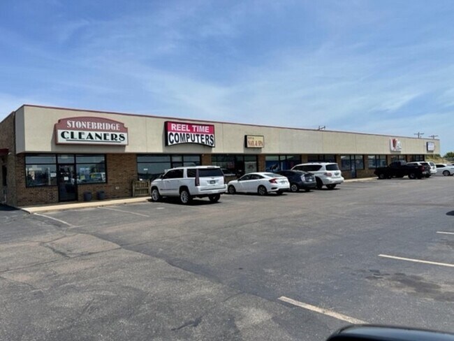 Plus de détails pour 1432 Piedmont Rd N, Piedmont, OK - Commerce de détail à vendre