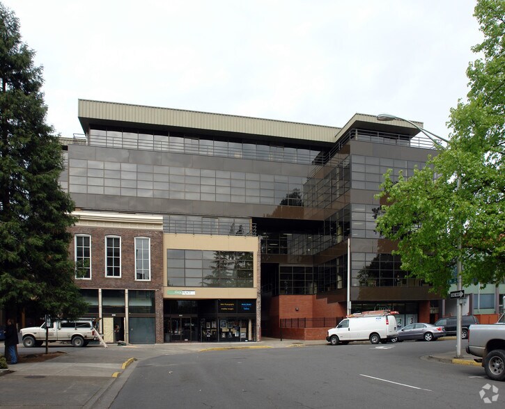 833-873 Willamette St, Eugene, OR à louer - Photo du bâtiment - Image 2 de 4