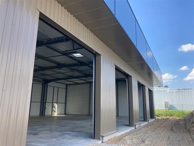 Flex in Mundolsheim for lease - Building Photo - Image 2 of 6