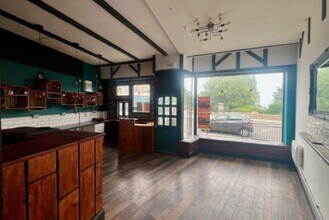 1 High St, Cleethorpes for lease Interior Photo- Image 2 of 4