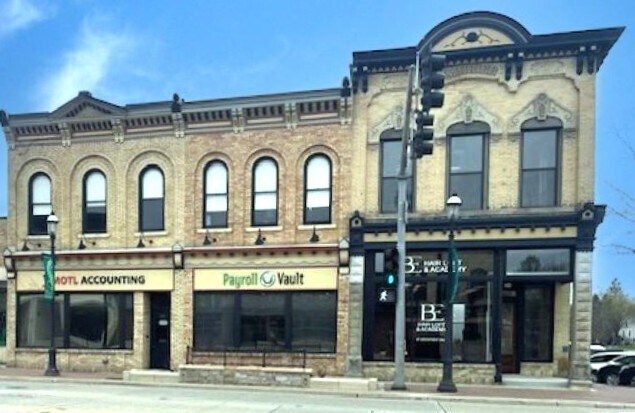106 W Main St, West Dundee, IL for lease Building Photo- Image 1 of 4