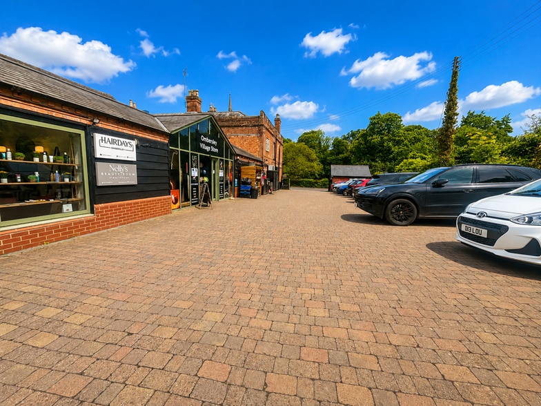 Main Rd, Droitwich for lease - Primary Photo - Image 1 of 2