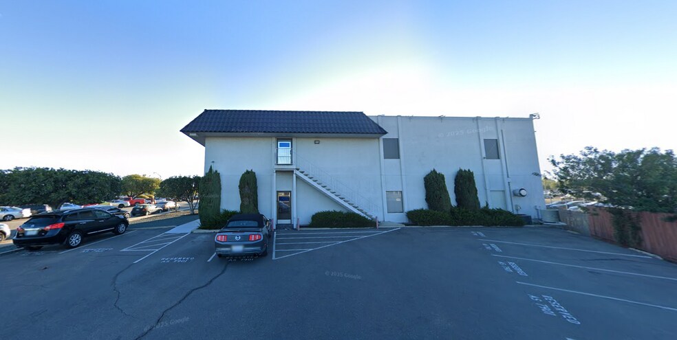 7901 Vickers St, San Diego, CA à louer - Photo du bâtiment - Image 2 de 31