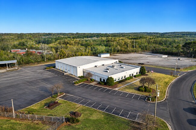 Plus de détails pour 2563 Commerce Cir, Birmingham, AL - Industriel à louer