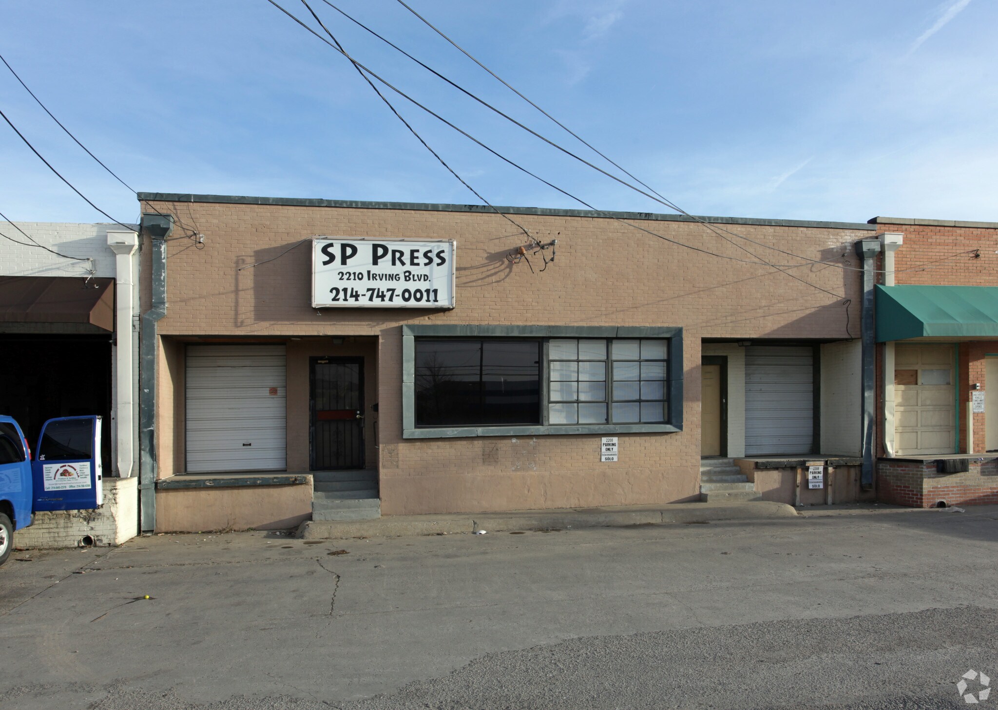 2208-2210 Irving Blvd, Dallas, TX à louer Photo principale- Image 1 de 9