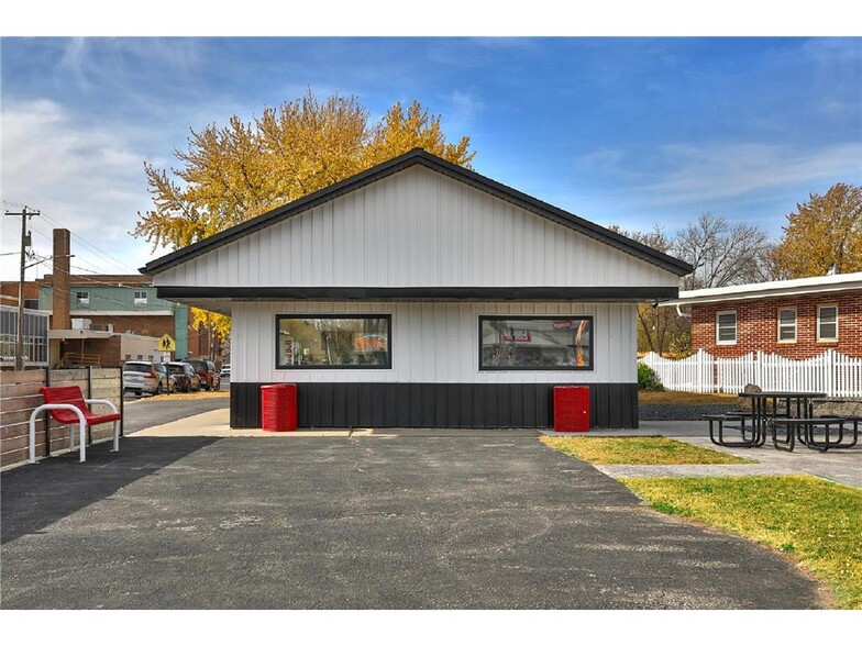 525 Paquin St, Waterville, MN for sale - Building Photo - Image 3 of 29