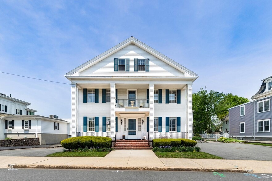 4-6 Common St, Stoneham, MA for sale - Building Photo - Image 3 of 22