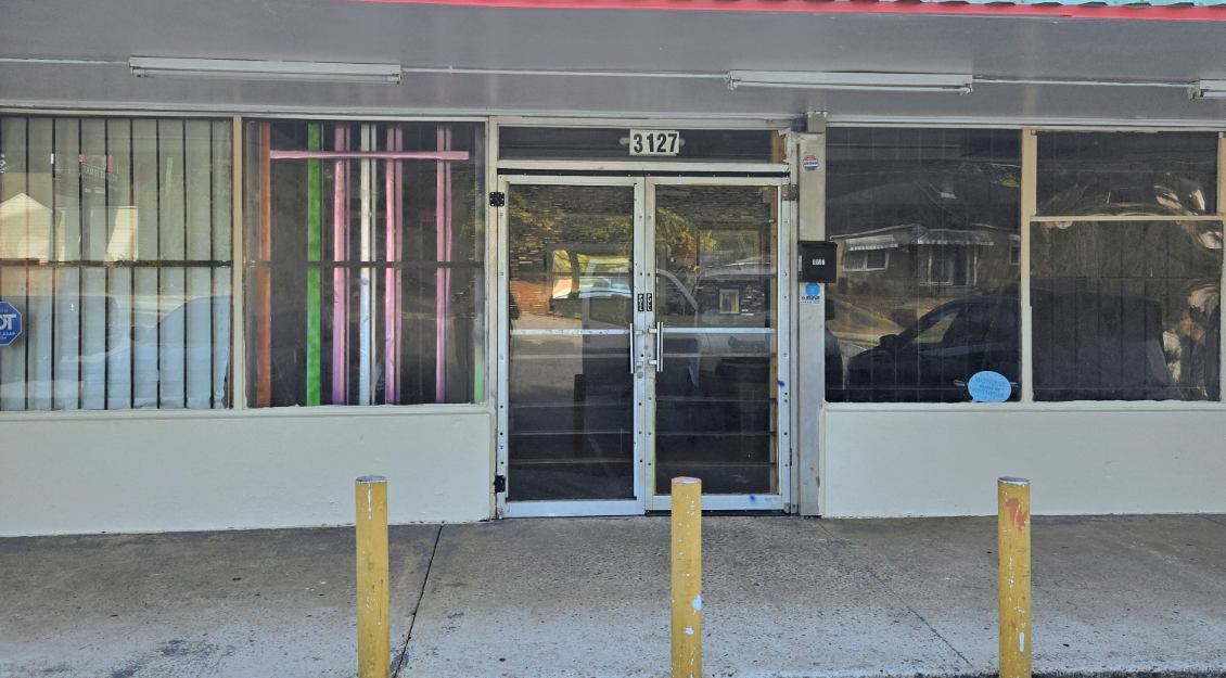 3125-3129 Glenwood Rd, Decatur, GA à louer Photo du bâtiment- Image 1 de 7