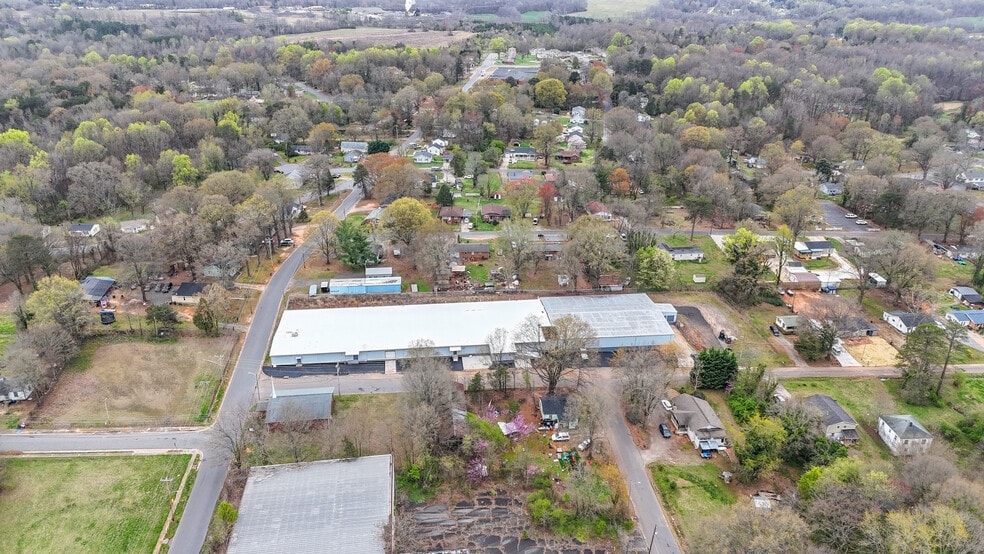 600 Park Dr, Statesville, NC for lease - Building Photo - Image 3 of 8