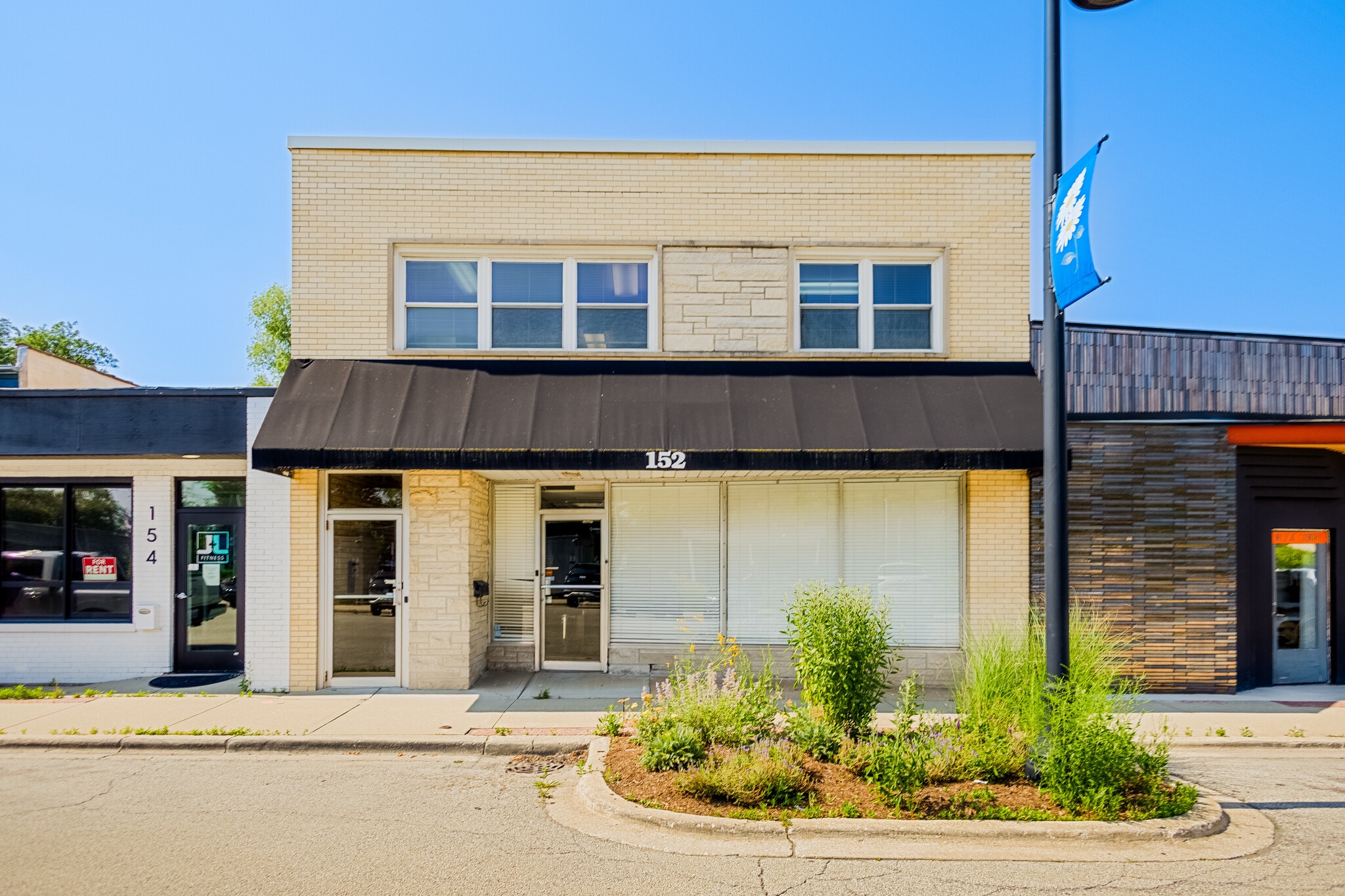 152 Burlington Ave, Clarendon Hills, IL for lease Building Photo- Image 1 of 15