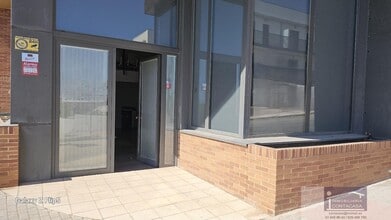 Retail in Colmenar Viejo, Madrid for lease Construction Photo- Image 2 of 13