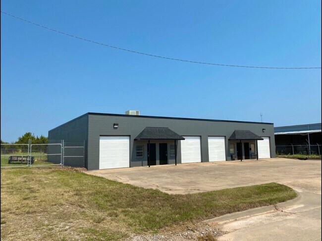 More details for 313-319 NW 67th St, Oklahoma City, OK - Flex for Lease