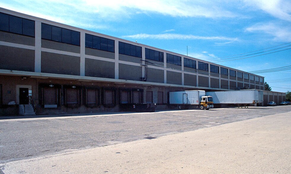 55 S State Ave, Indianapolis, IN à louer - Photo du bâtiment - Image 2 de 72