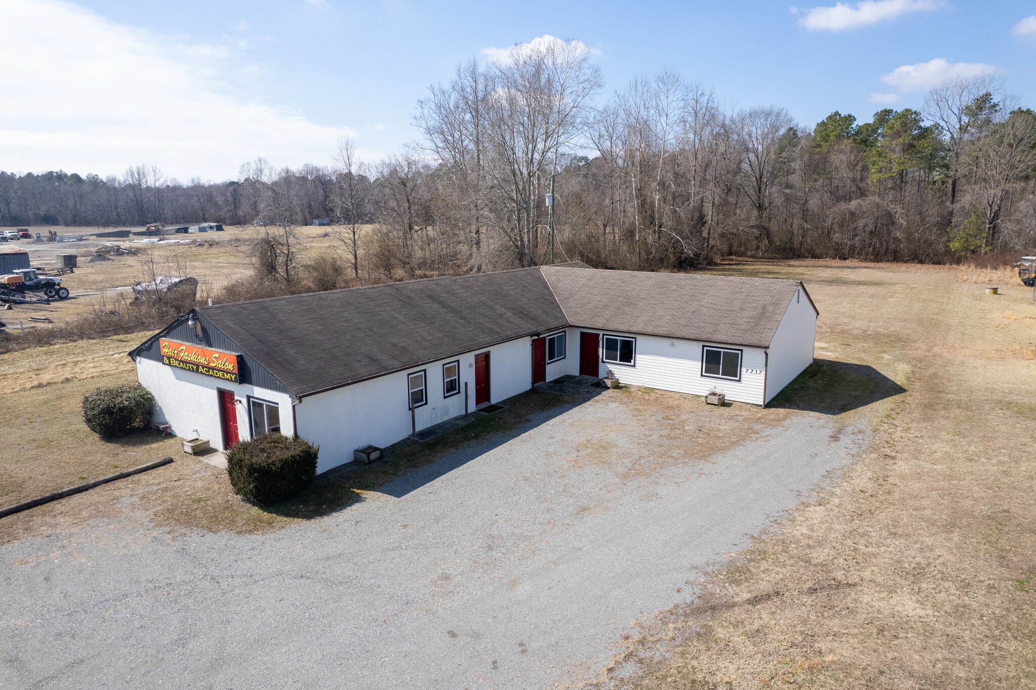7717 Richmond Tappahannock Hwy, Aylett, VA for sale Primary Photo- Image 1 of 23