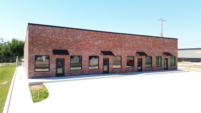 Plus de détails pour 3108 SE 44th St, Oklahoma City, OK - Local d'activités à louer