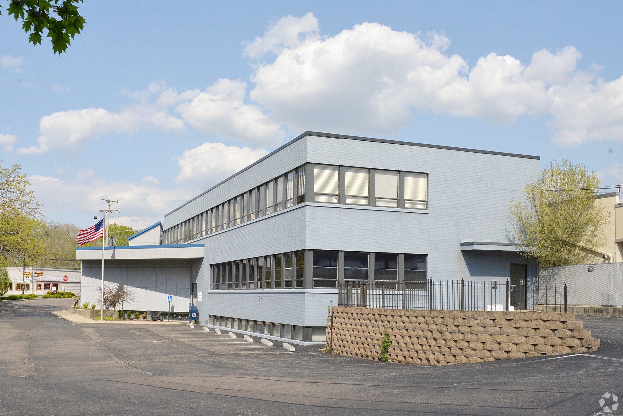 10 Southmoor Cir N, Kettering, OH à vendre Photo du bâtiment- Image 1 de 18