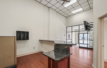 216 & 218 Rigsbee Ave, Durham, NC for sale Lobby- Image 2 of 13