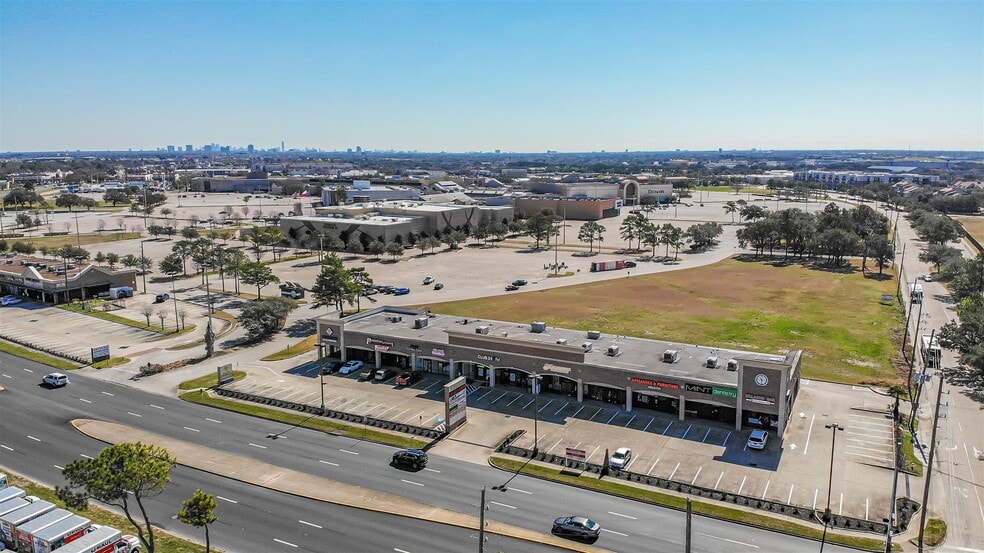15115 Westheimer Rd, Houston, TX for lease - Aerial - Image 3 of 6