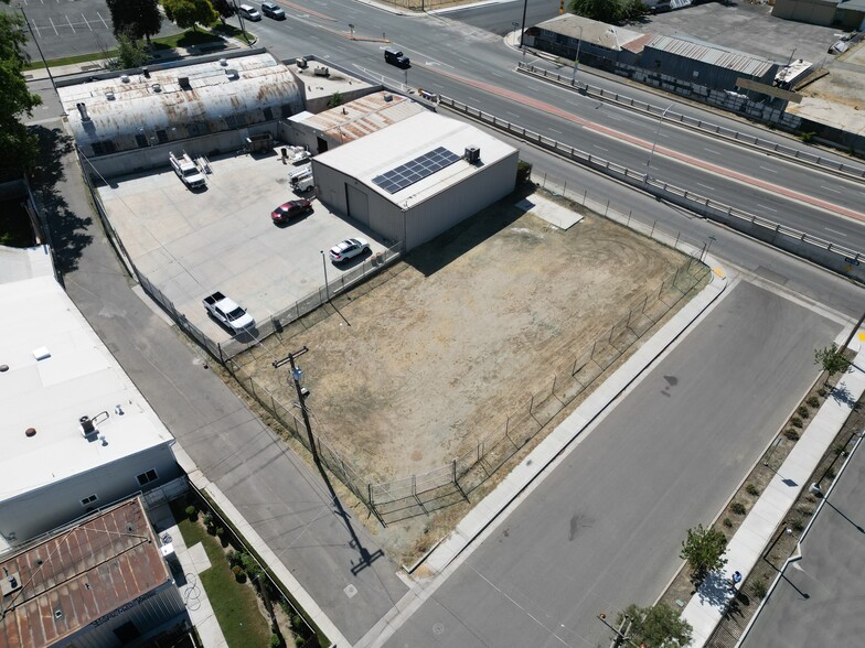200 Truxtun ave, Bakersfield, CA for lease - Aerial - Image 3 of 3