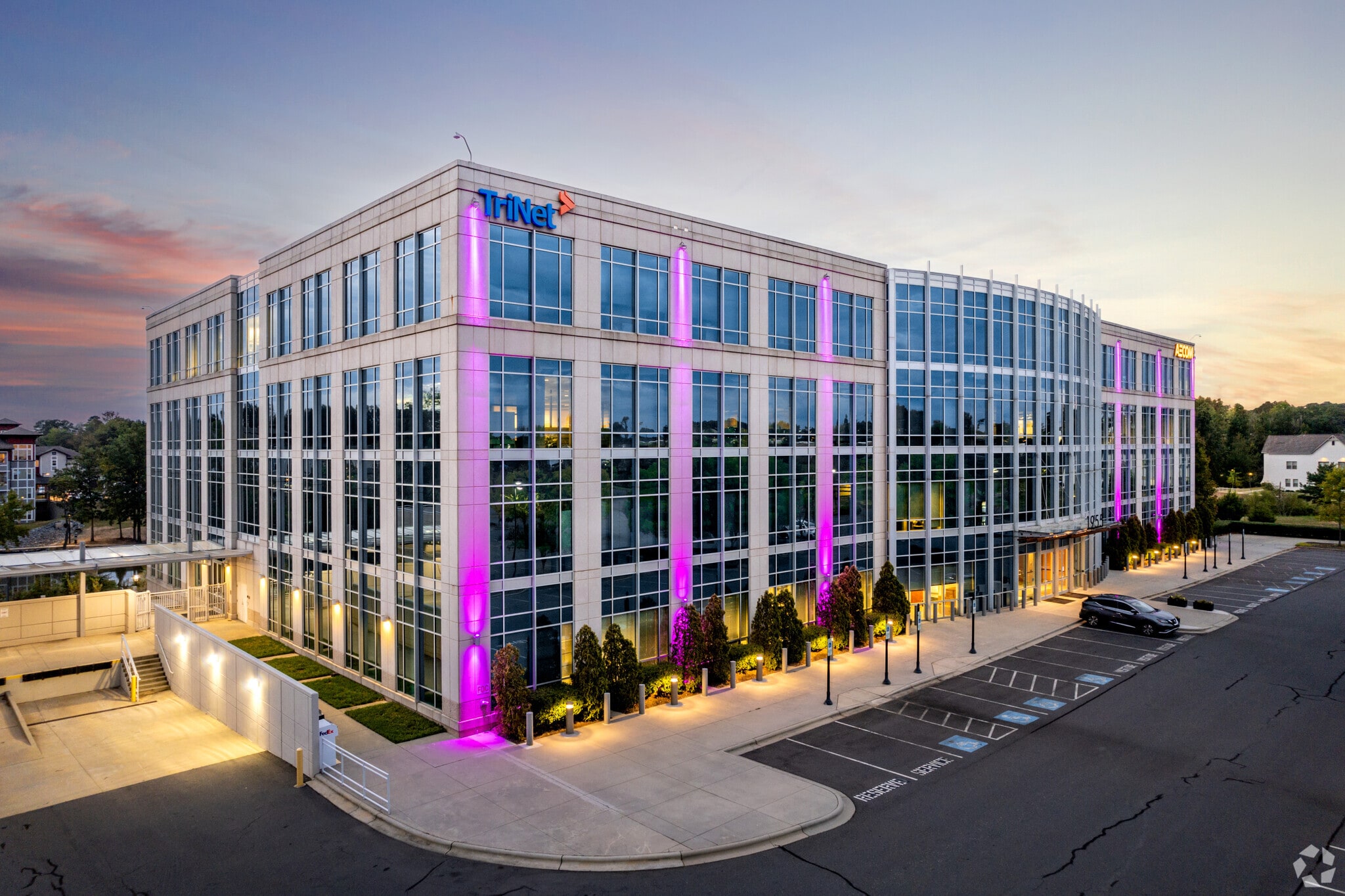 1955 Sharonview Way, Fort Mill, SC for lease Primary Photo- Image 1 of 16