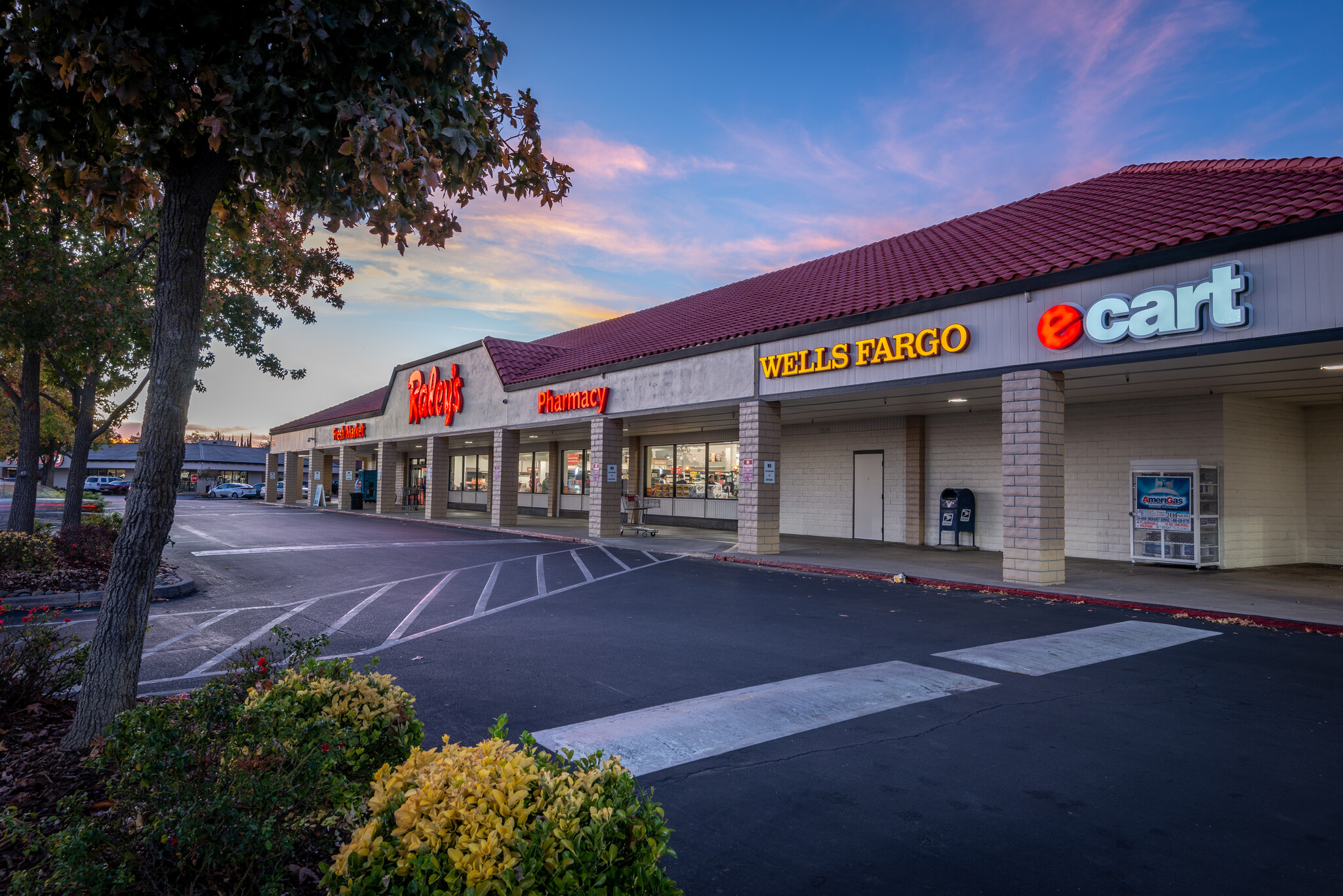 7811-7895 Lichen Dr, Citrus Heights, CA for lease Primary Photo- Image 1 of 4