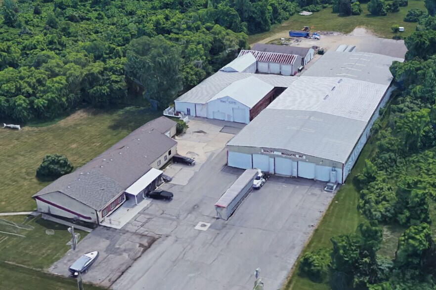 14544 Telegraph Rd, Flat Rock, MI à louer - Photo du bâtiment - Image 2 de 2
