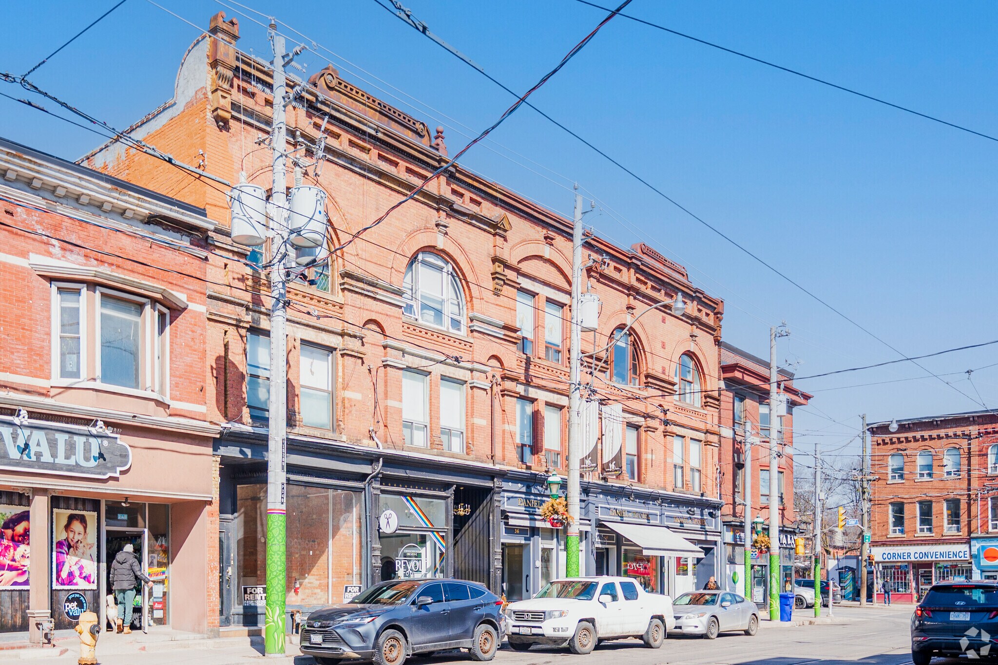 242-250 Carlton St, Toronto, ON for lease Primary Photo- Image 1 of 4