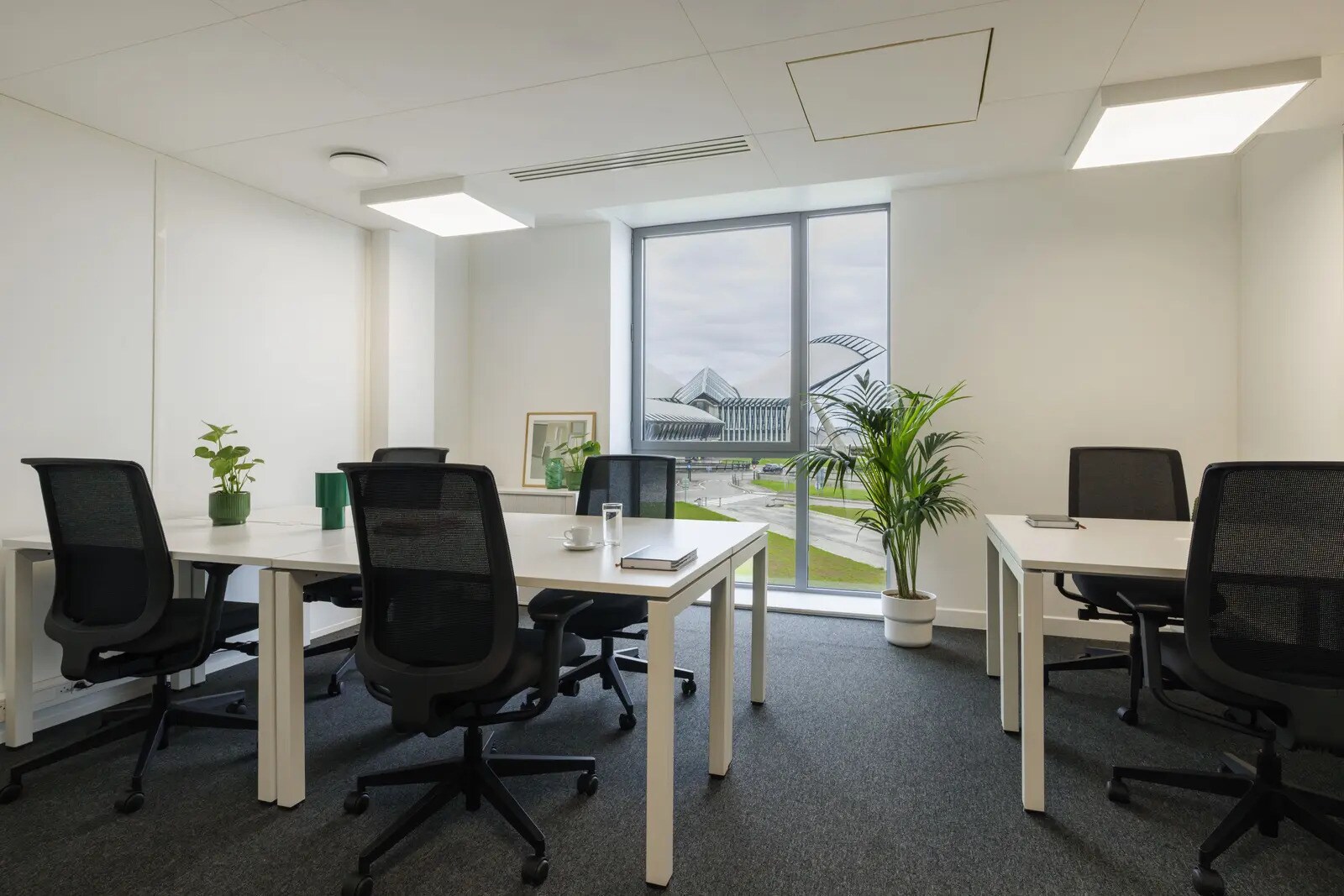 Office in Colombier-Saugnieu for lease Interior Photo- Image 1 of 11