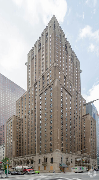 525 Lexington Ave, New York, NY à vendre - Photo principale - Image 1 de 1