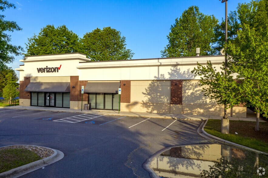 2218 Matthews Township Pky, Matthews, NC for sale - Building Photo - Image 2 of 10