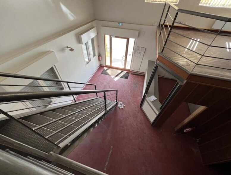 Flex in La Teste-de-Buch for sale - Interior Photo - Image 1 of 6