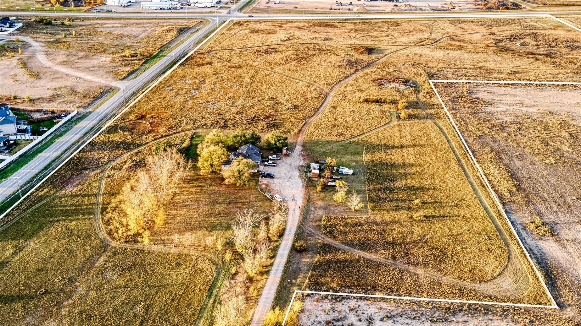 600 5th Ave E Av, Pilot Butte, SK à vendre Photo principale- Image 1 de 5