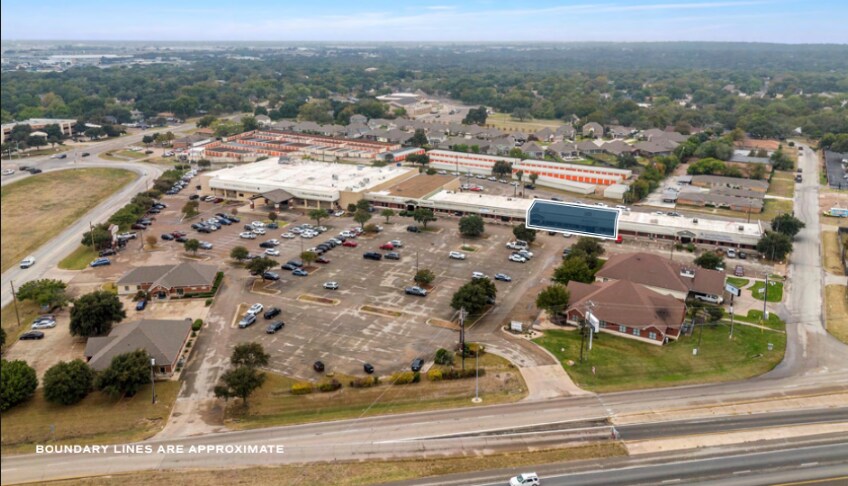 502-540 Meadowlake Ctr, Waco, TX à louer - Photo du bâtiment - Image 2 de 6