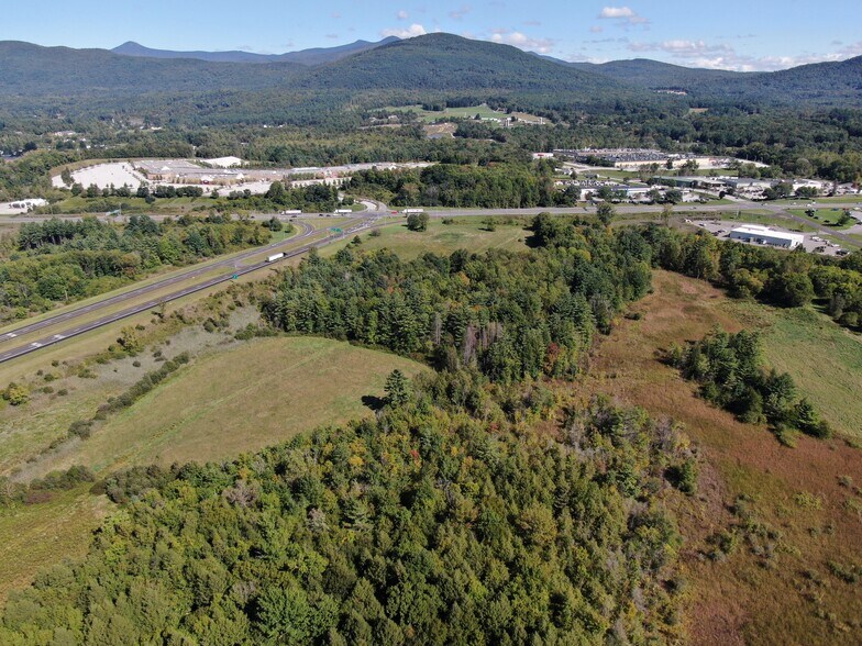 65 Dyer, Rutland, VT à vendre - Photo du bâtiment - Image 2 de 18