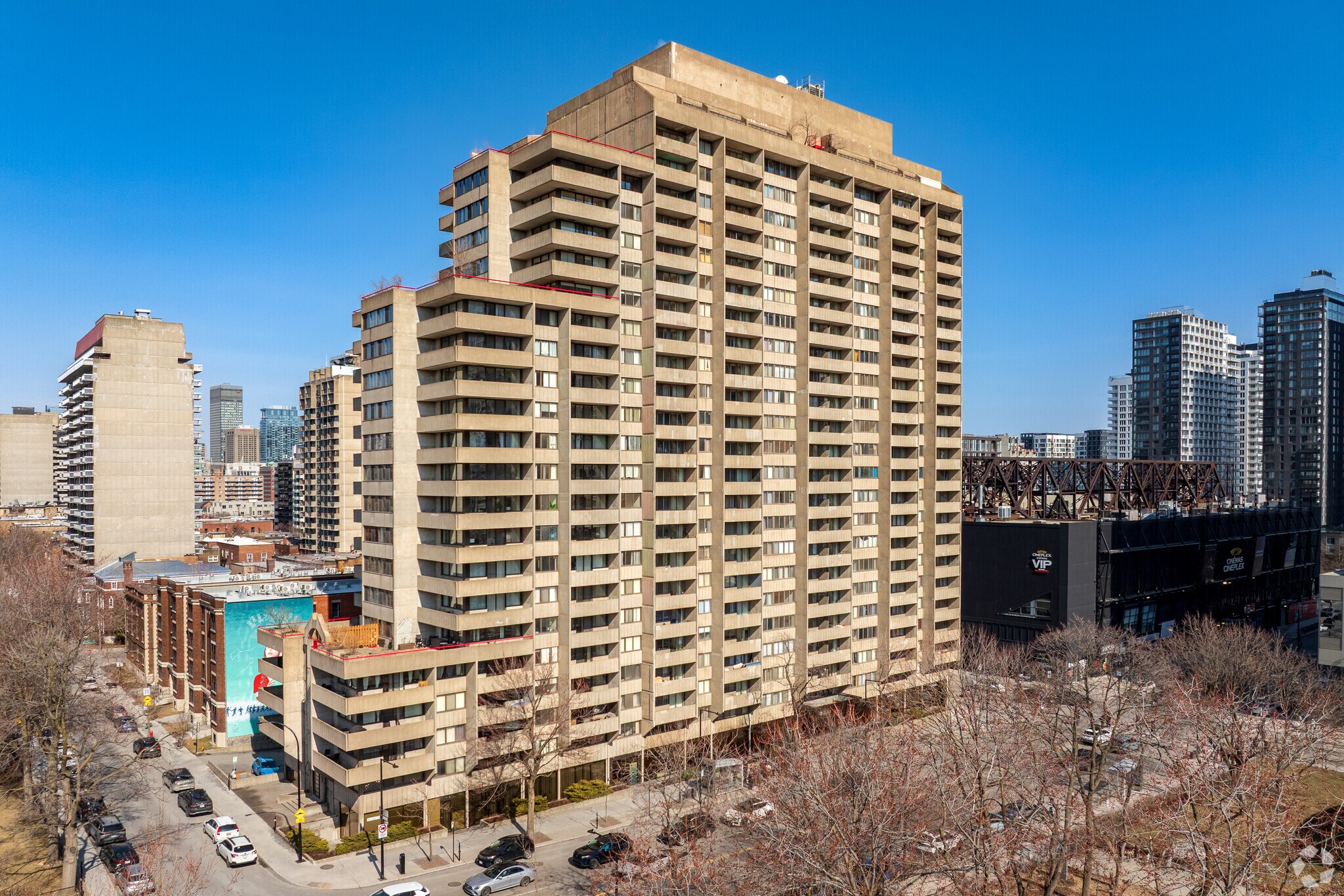 2021 Av Atwater, Montréal, QC à louer Photo principale- Image 1 de 28
