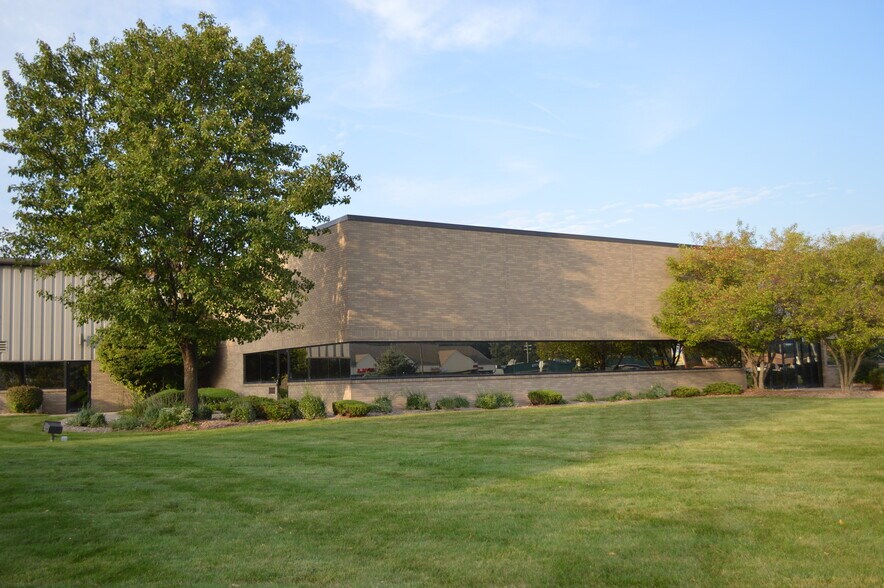 30845 23 Mile Rd, Chesterfield, MI à louer - Photo du bâtiment - Image 1 de 7