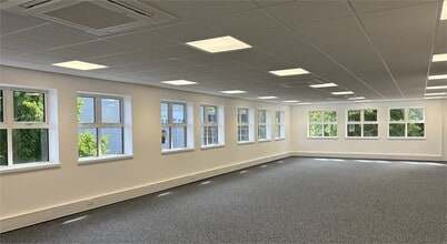 649 River Gdns, Feltham à louer Photo intérieure- Image 1 de 1