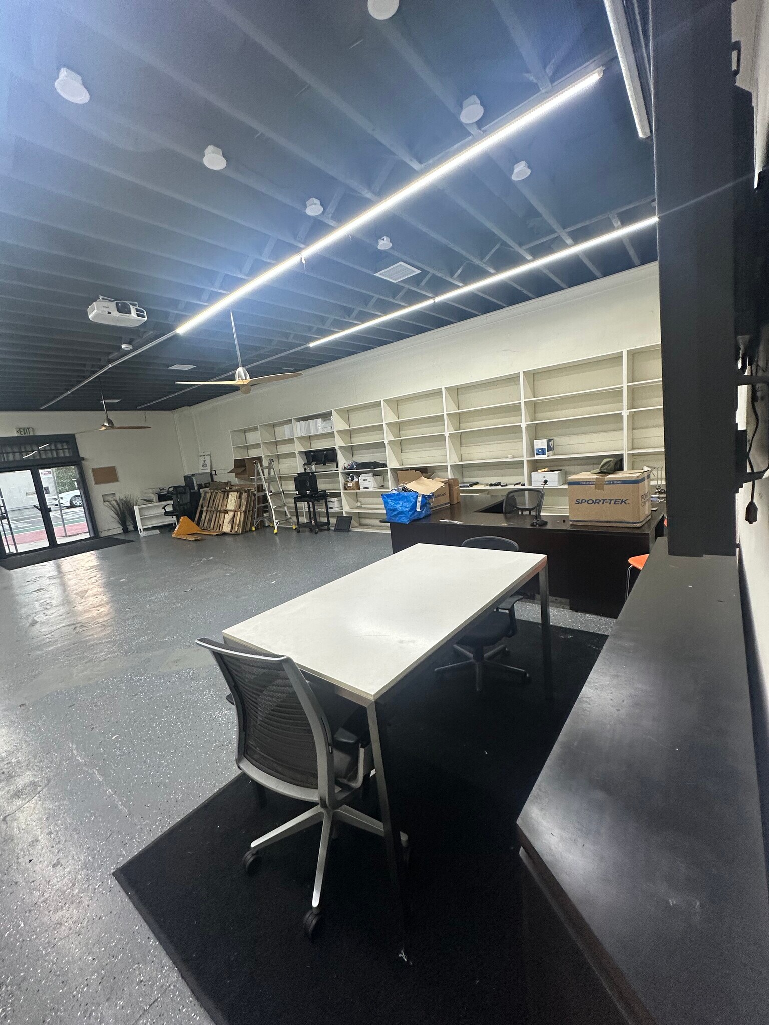 2321 W 54th St, Los Angeles, CA for lease Primary Photo- Image 1 of 15