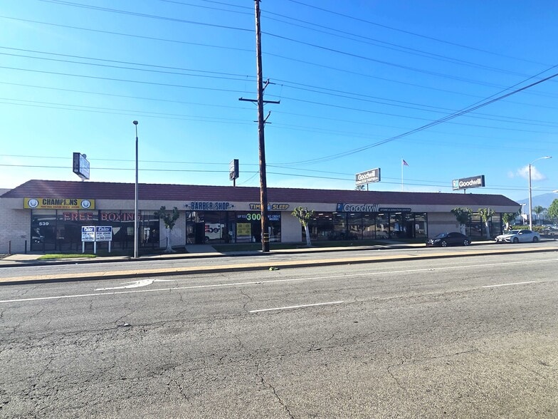539-563 N Azusa Ave, West Covina, CA for lease - Building Photo - Image 2 of 2