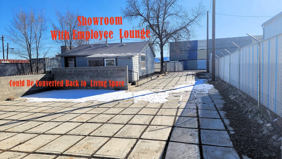 2107 E Mead Ave, Yakima, WA à vendre - Photo du bâtiment - Image 2 de 27