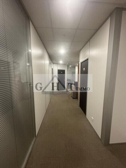 Bureau dans Rosny-sous-Bois à vendre - Photo intérieure - Image 2 de 9