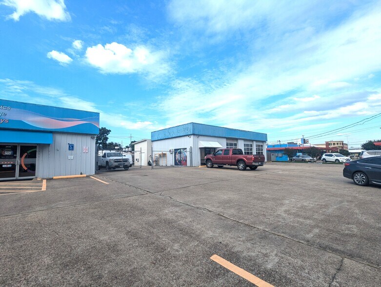 3920 Phelan Blvd, Beaumont, TX à vendre - Photo du bâtiment - Image 3 de 21