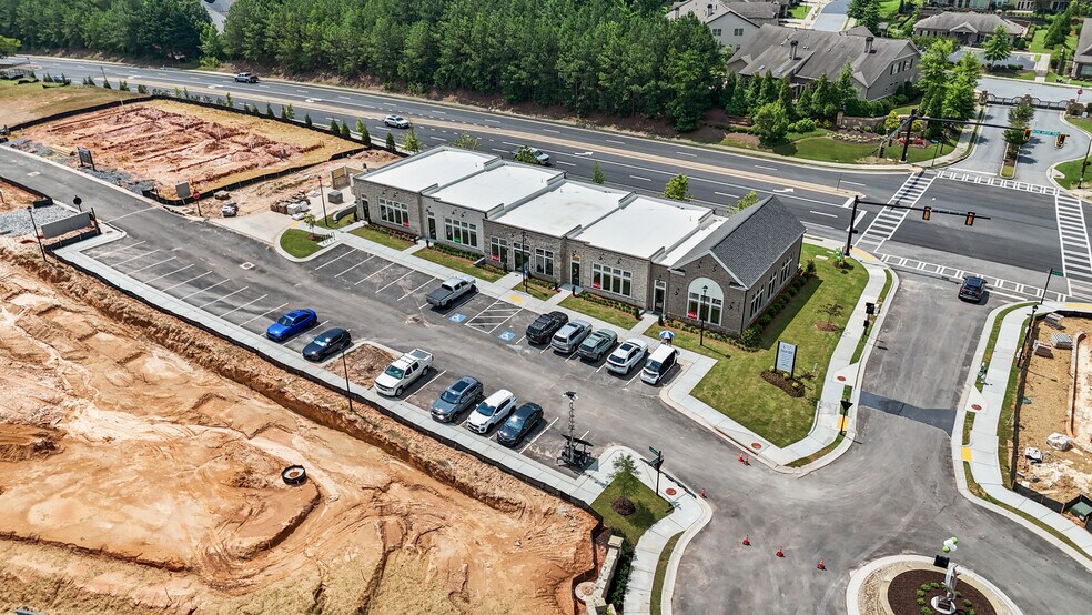 3710 Mathis Airport Pky, Suwanee, GA à vendre - Photo du bâtiment - Image 2 de 6
